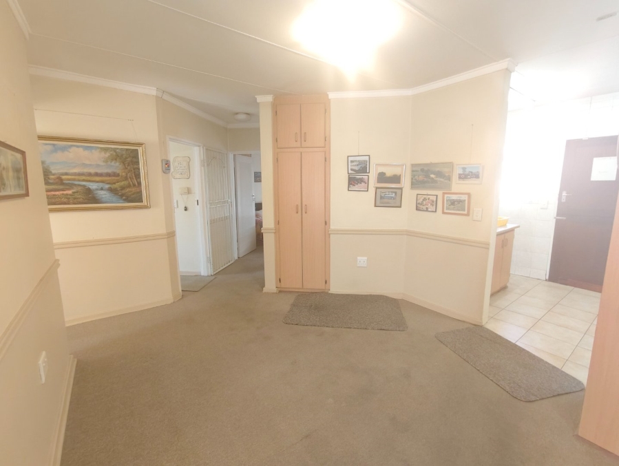To Let 3 Bedroom Property for Rent in Fleurdal Free State